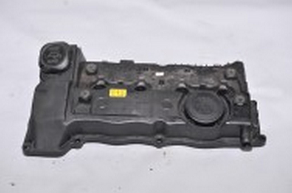 7 SERİSİ ÇIKMA PARÇA MOTOR ÜST KAPAĞI